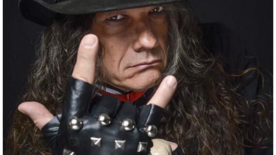 283965_Blu Radio. / Foto: Twitter @paul_gillman