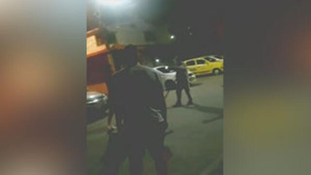 Con correa en mano, concejal encaró a motociclista que violó cuarentena e hizo maniobras peligrosas 