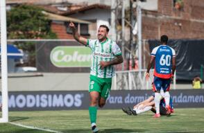 Nacional se impuso a Alianza FC en el Polideportivo Sur. 