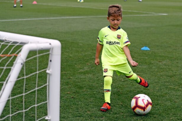 310072_luissuarez9_38941461_417916515400648_2899896759310352384_n.jpg