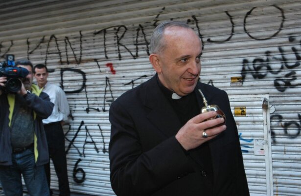 Jorge Mario Bergoglio, cuando era obispo en Argentina.