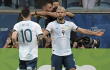 315629_aguero_messi_230619_afpe.jpg