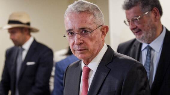 Expresidente Álvaro Uribe. Expresidente Álvaro Uribe.