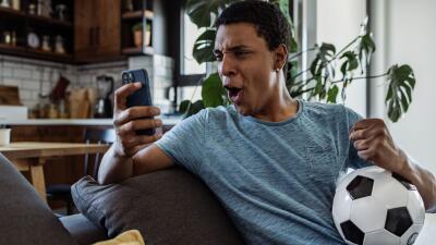 Las apuestas pueden ser tanto en fútbol como en otros deportes que se estén jugando simultáneamente Las apuestas pueden ser tanto en fútbol como en otros deportes que se estén jugando simultáneamente