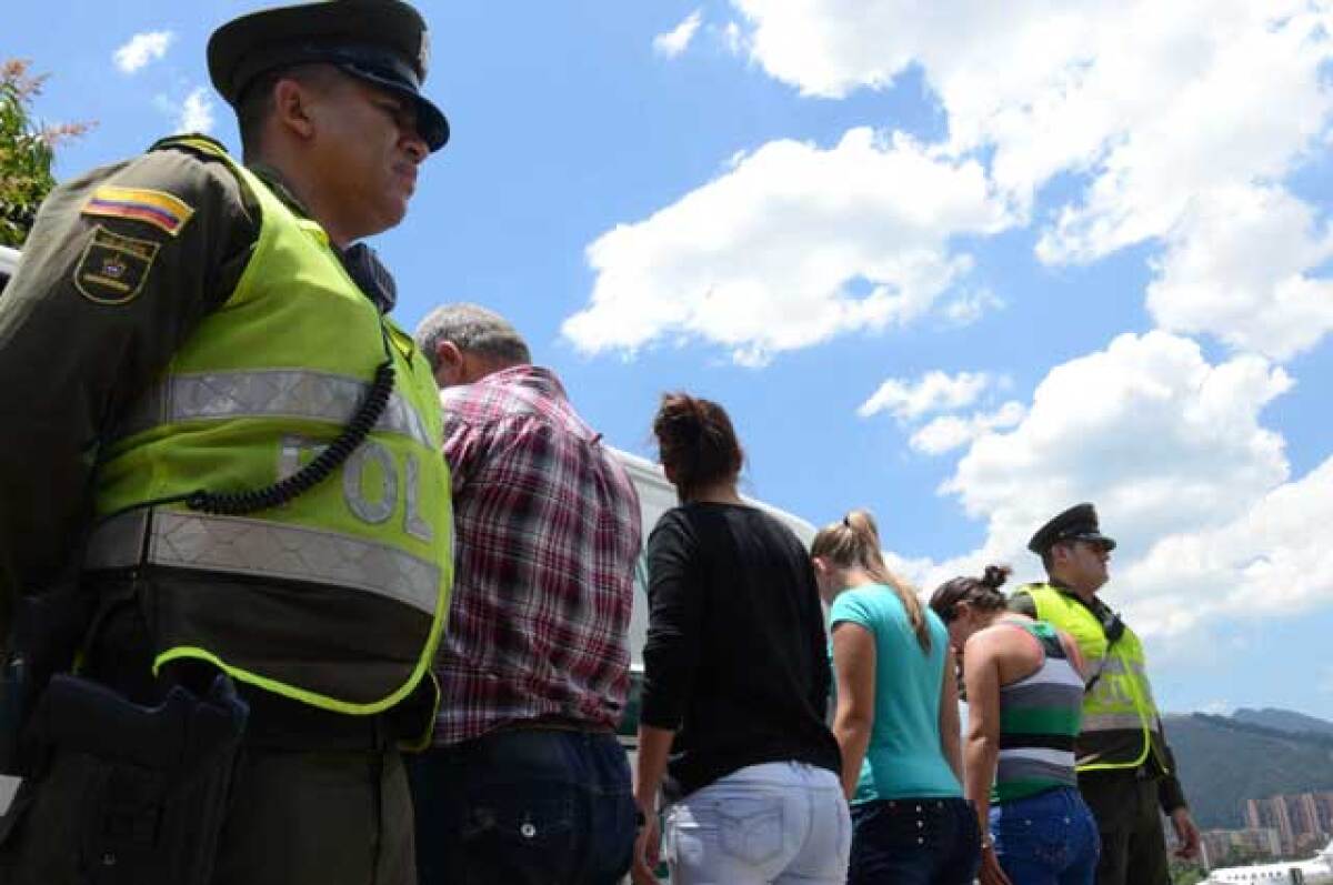 100315_cubanos_ilegales_policia.jpg