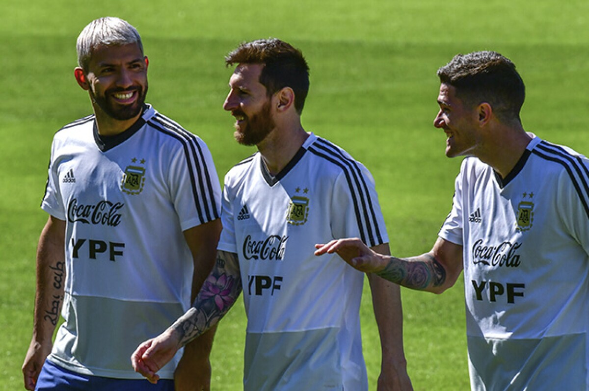 315151_aguero_messi_190619_afpe.jpg