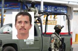 Militares mexicanos resguardan funeraria donde velan al narcotraficante alias El Mencho
