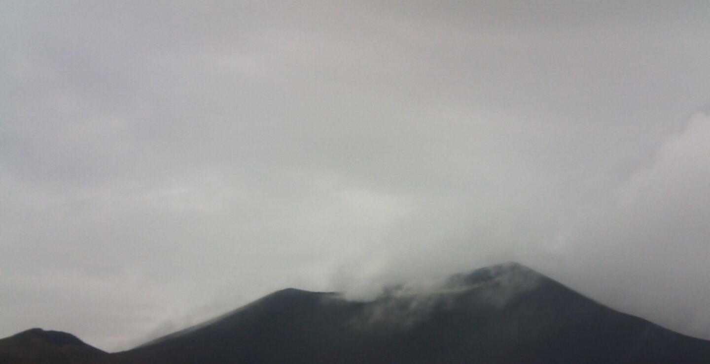 Volcán Puracé sigue en alerta naranja: columna de gases fue de 1.400 m