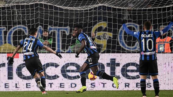293354_duvan_zapata_celebra_031218_afpe.jpg 293354_duvan_zapata_celebra_031218_afpe.jpg