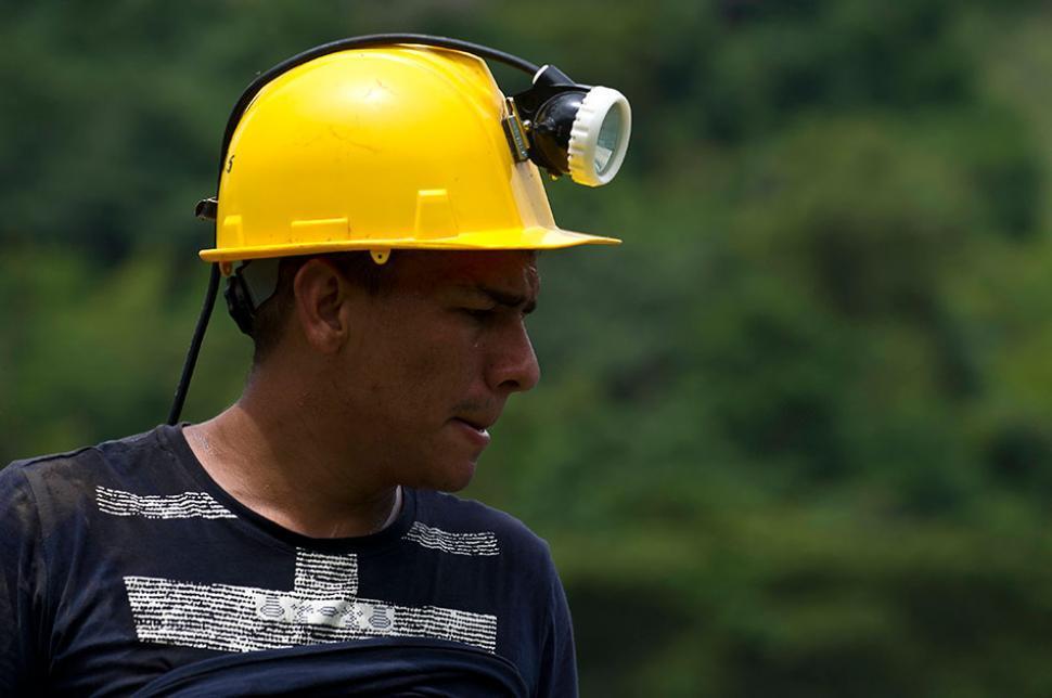 AngloGold Ashanti “detendrá” su proyecto en La Colosa, tras consulta popular en Cajamarca