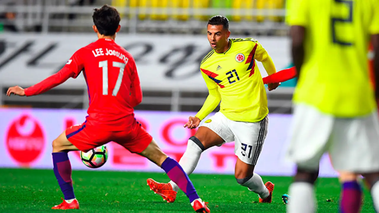 Edwin Cardona, suspendido cinco partidos por la FIFA después de su ...