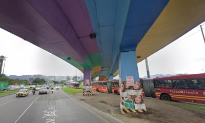 Puente de la calle 13 en la intersección de Puente Aranda en Bogotá.