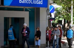 359789_Bancos en Argentina. Foto: AFP