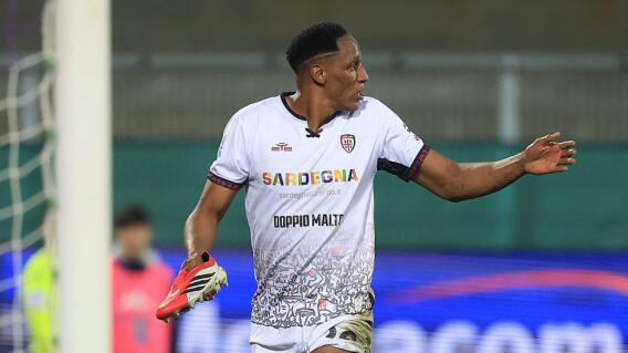 Yerry Mina, defensor del Cagliari y de la Selección Colombia.