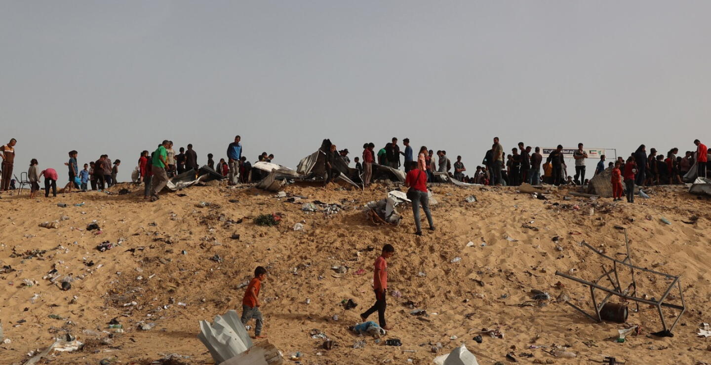 Dolorosas imágenes de bombardeo a campo de refugiados en Rafah: "No hay lugar seguro en Gaza"