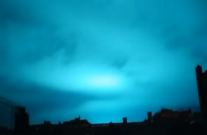 13470_La Kalle - ¿Invasión extraterrestre en Nueva York? - Youtube