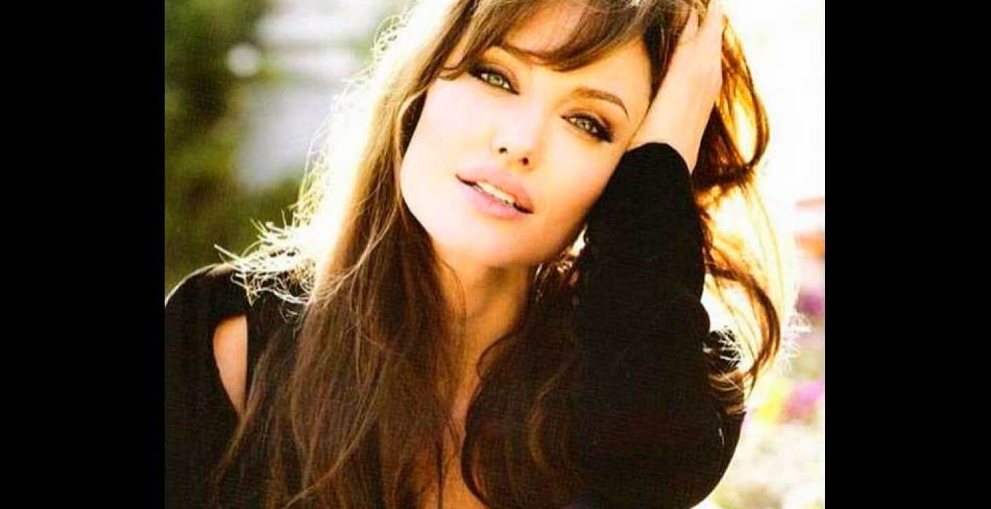 angelina14.jpg