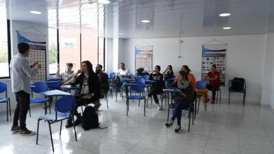 Escuelas para sacar licencia de conducción Escuelas para sacar licencia de conducción