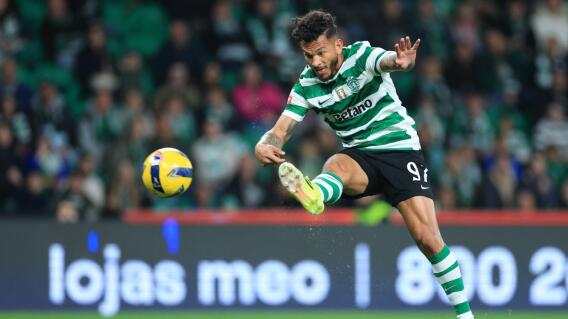 Luis Javier Suárez es goleador con Sporting Lisboa en Portugal