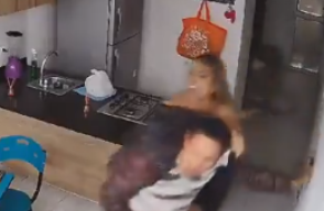 Mujer se defiende de agresor en Pereira