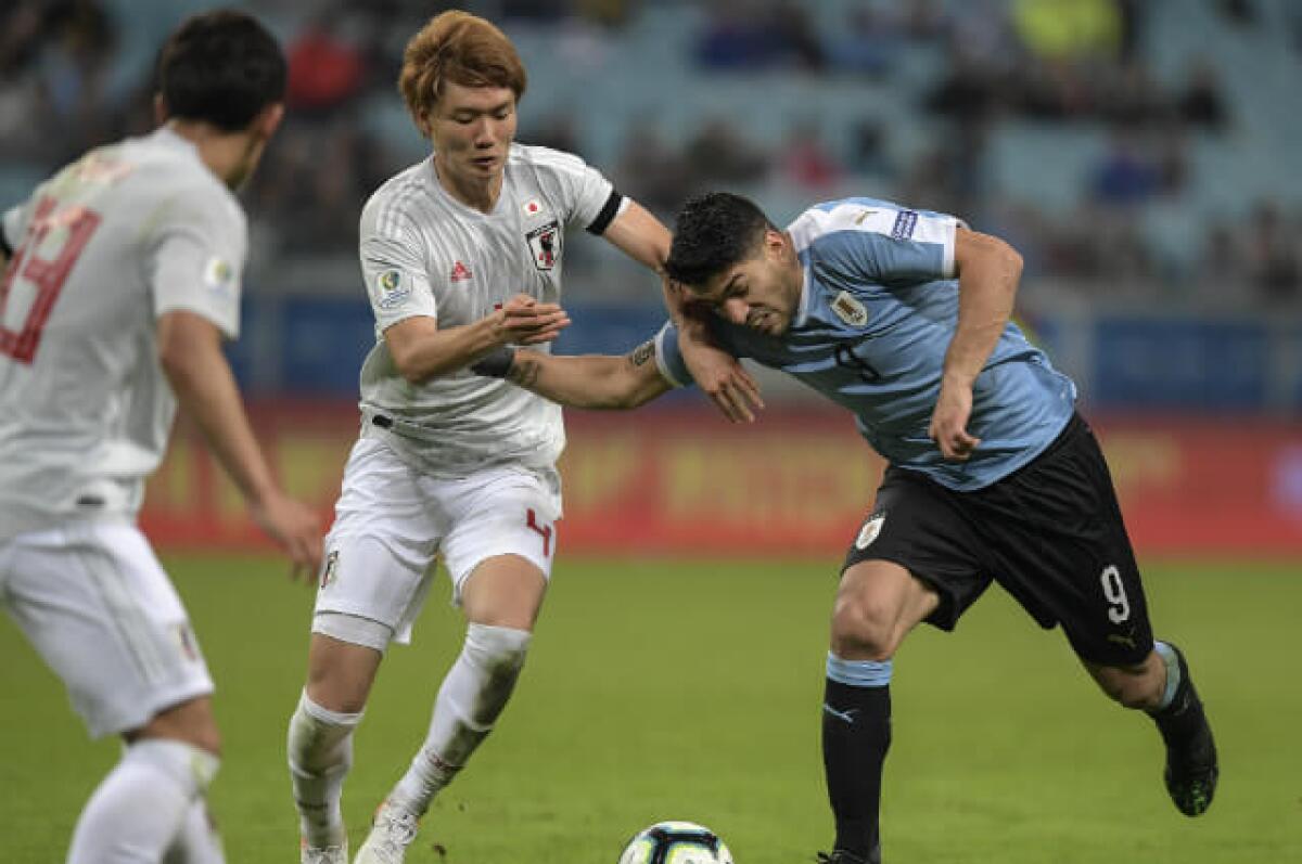 315341_luis_suarez_200619_afpee.jpg