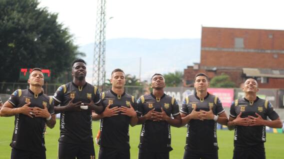 Aguilas-Doradas Aguilas-Doradas