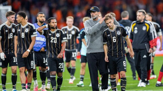 Jürgen Klopp se estrenó en el banco de la Selección de Alemania con un empate frente a Países Bajos por la Liga de Naciones. 