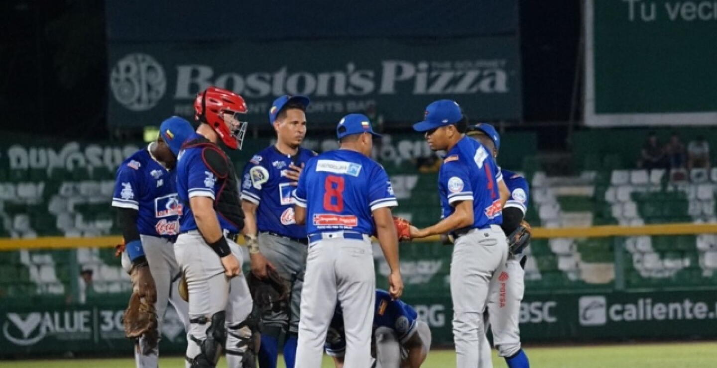 Jugadores de los Caimanes de Barranquilla en la Baseball Champions League