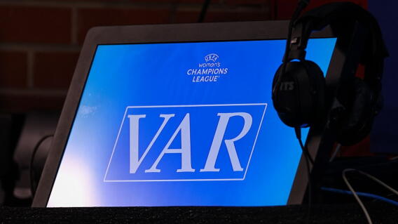 Nuevas reglas en el arbitraje en la Champions League.