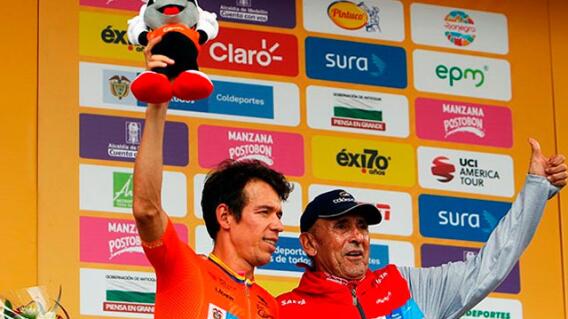 rigoberto-uran-junto-a-cochise_1.jpg rigoberto-uran-junto-a-cochise_1.jpg