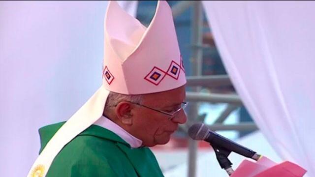 Entre lágrimas, arzobispo de Cartagena agradeció al papa Francisco su visita 
