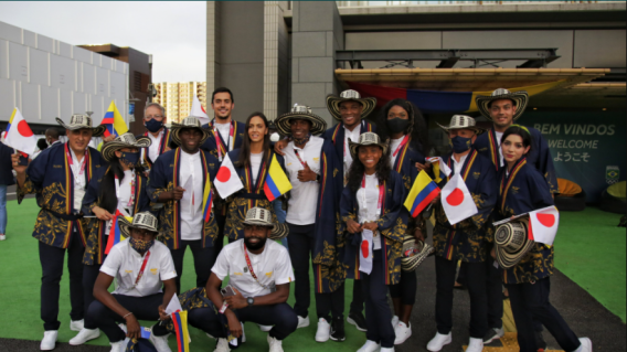 Colombia en la ceremonia de inauguración de los Juegos Olímpicos Colombia en la ceremonia de inauguración de los Juegos Olímpicos