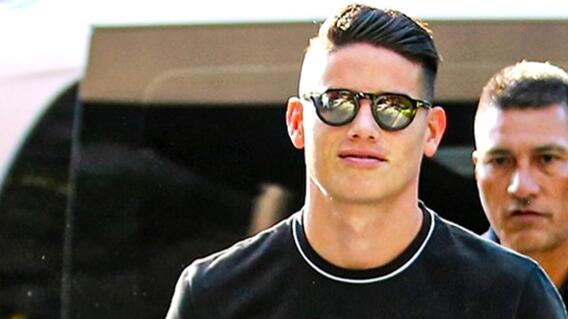 James Rodríguez no irá a Junior de Barranquilla; voló a Italia para la Kings League. James Rodríguez no irá a Junior de Barranquilla; voló a Italia para la Kings League.