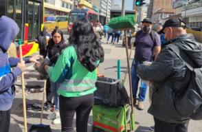 Personas sancionadas en Bogotá participan en jornadas comunitarias para disminuir sus comparendos