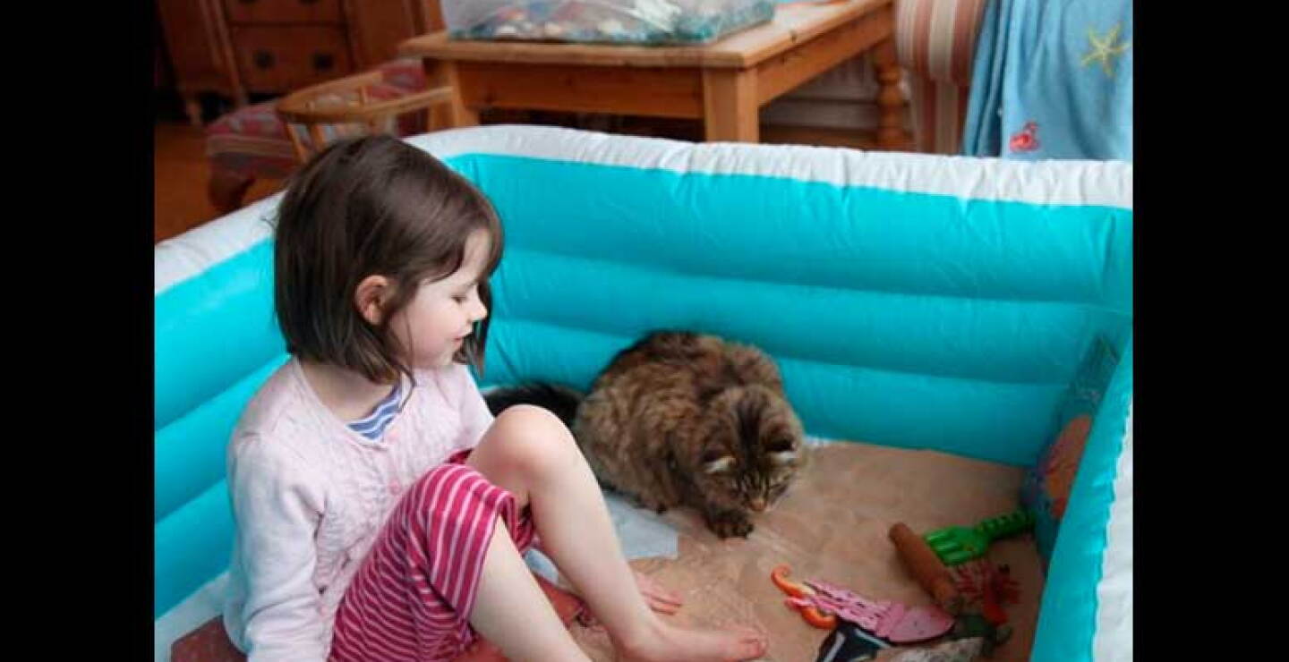 Su madre ha escrito un libro que se puede encontrar aquí: http://bit.ly/1ULbzYt