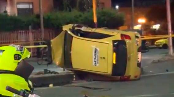 352910_Taxista, al parecer ebrio, arrolló y mató a taxista en Bogotá // Foto: captura video Noticias Caracol 352910_Taxista, al parecer ebrio, arrolló y mató a taxista en Bogotá // Foto: captura video Noticias Caracol