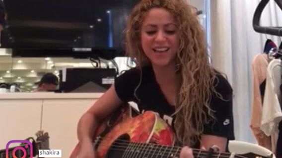shakira061017.jpg