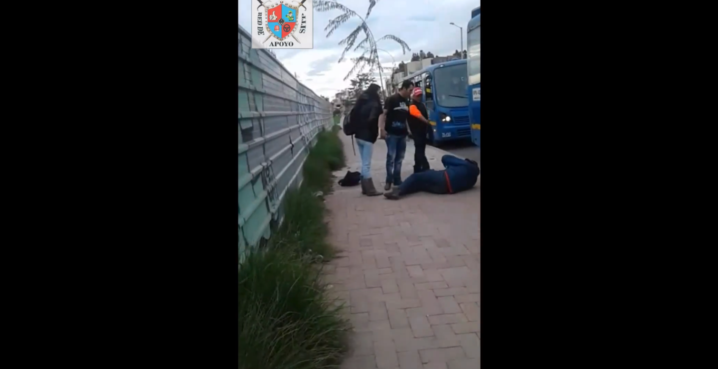 294352_BLU Radio. pelea entre pasajero y conductor del SITP // Foto: Captura Facebook