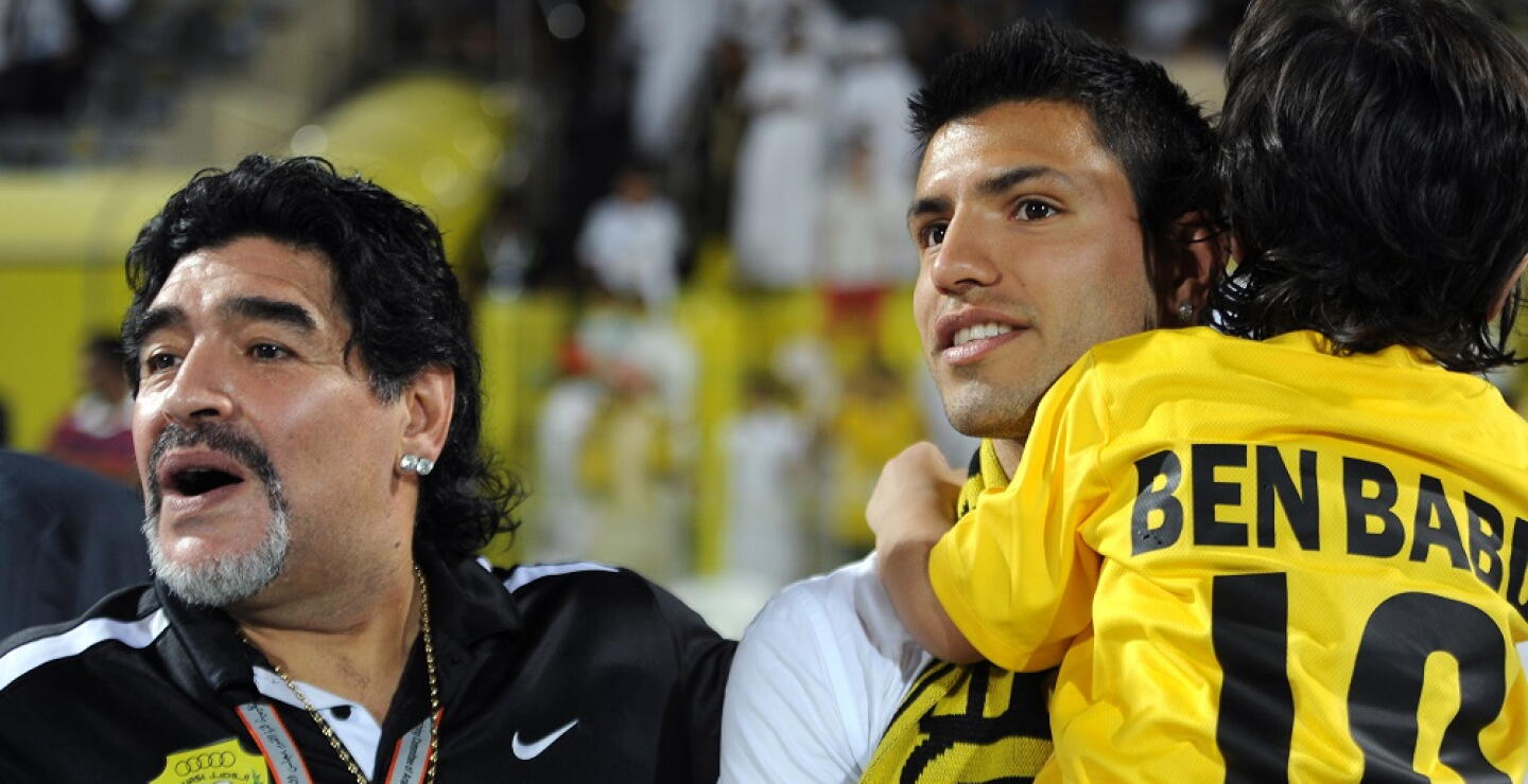 309169_BLU Radio. Diego Maradona y Segio 'Kun' Agüero / Foto: AFP.