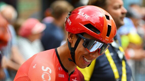 Egan Bernal, ciclista colombiano del INEOS Grenadiers, en medio del Tour de Francia 2024 Egan Bernal, ciclista colombiano del INEOS Grenadiers, en medio del Tour de Francia 2024