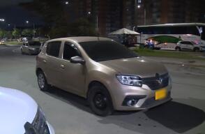 Vidrios polarizados, el "arma" de conductores para esquivar a ladrones en Bogotá