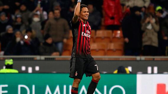 260550_Bacca marcó gol en la victoria de Milan 4-0 sobre Palermo