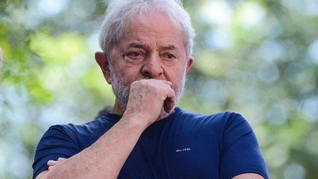 Lula Da Silva se entregó a la Policía para cumplir condena de 12 años impuesta por corrupción Lula Da Silva se entregó a la Policía para cumplir condena de 12 años impuesta por corrupción