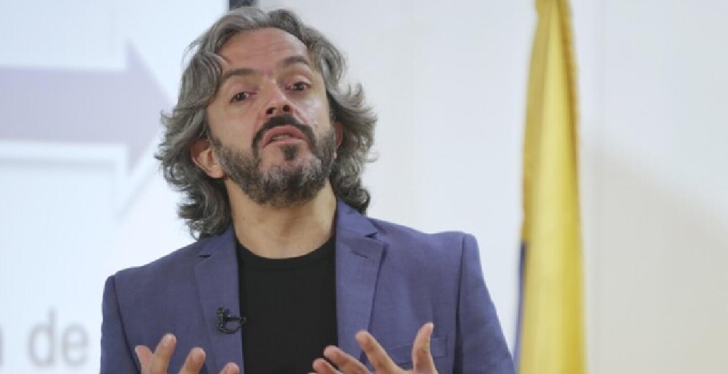 CNE estudia la posible inhabilidad de Juan Daniel Oviedo para aspirar a la Alcaldía de Bogotá