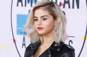 238091_selena.jpg