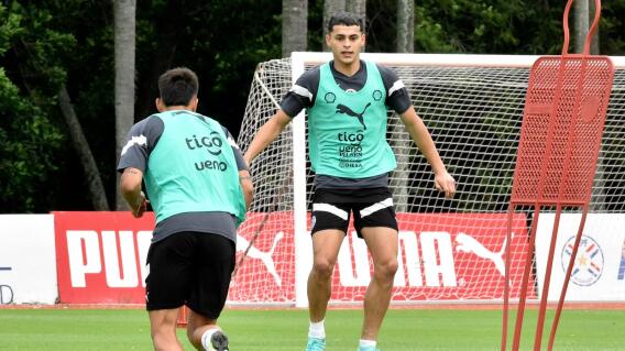 Iván Ramírez en la práctica con Paraguay, previo al duelo con Colombia. Iván Ramírez en la práctica con Paraguay, previo al duelo con Colombia.