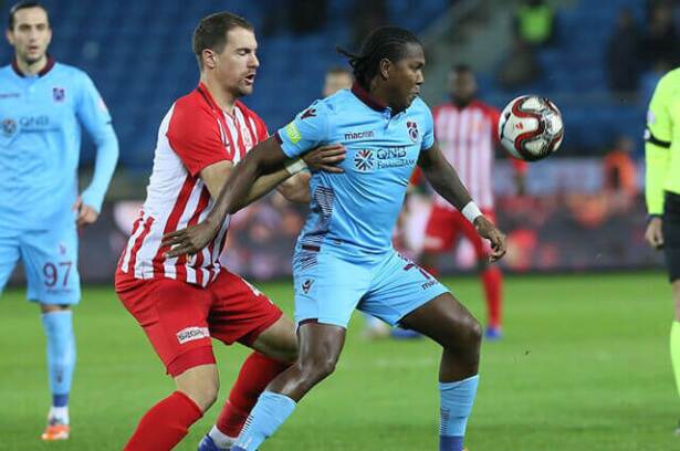 295243_hugo_rodallega_trabzonspor_170119_tw_trabzonspor_e.jpg