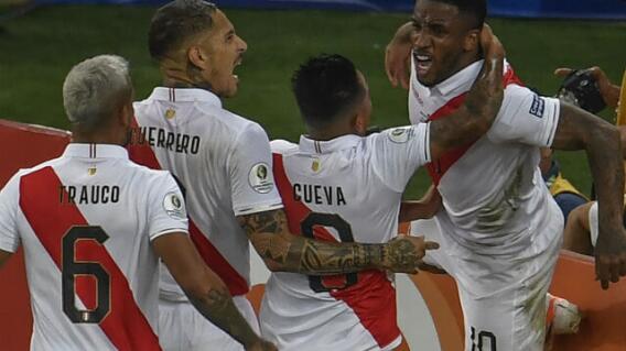 332600_Selección Perú