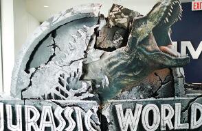 271575_jurassic_world.jpg