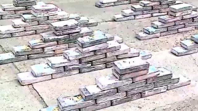 Incautan 375 kilos de cocaína colombiana en Ecuador Incautan 375 kilos de cocaína colombiana en Ecuador
